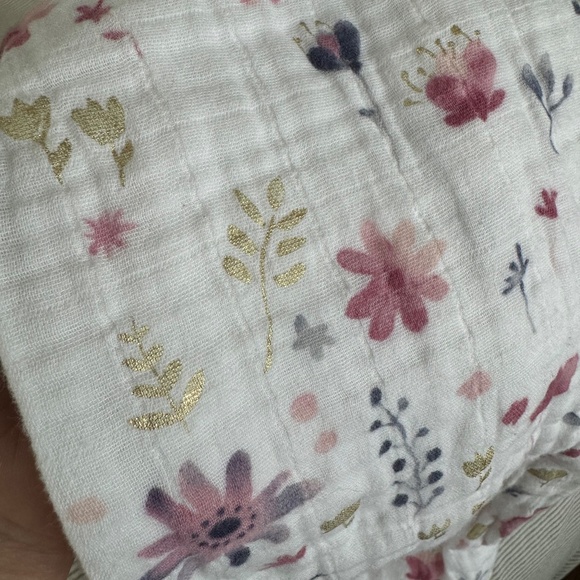 Cotton gauze baggie romper. Baby girls size 18-24 months. - Picture 2 of 7